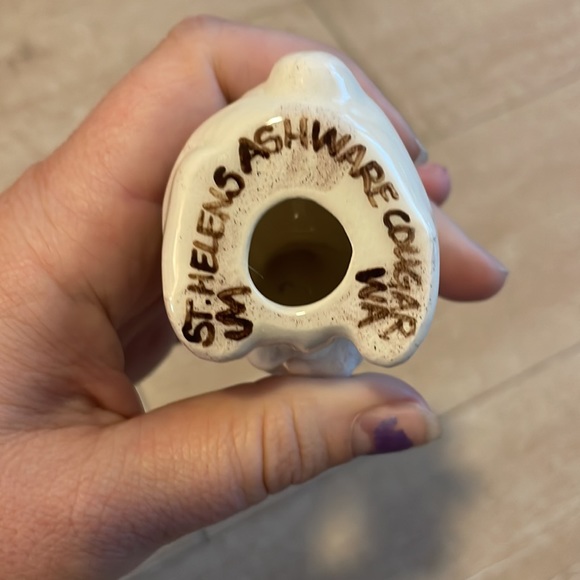 St. Helen’s ash ware rabbit bunny gorgeous craftsmanship handmade figurine - Picture 5 of 5